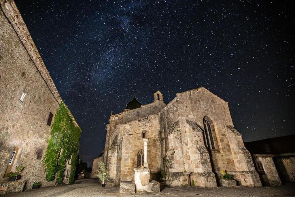 Du Haut Des Remparts Brigueuil Buitenkant foto